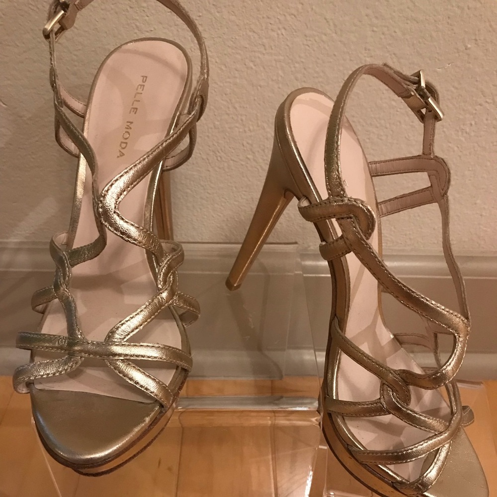 Pelle Moda Gold platform Sandals